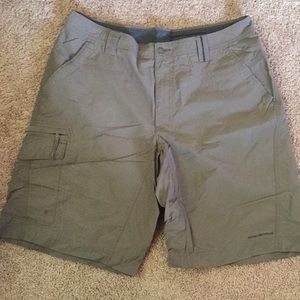 Columbia hiking shorts